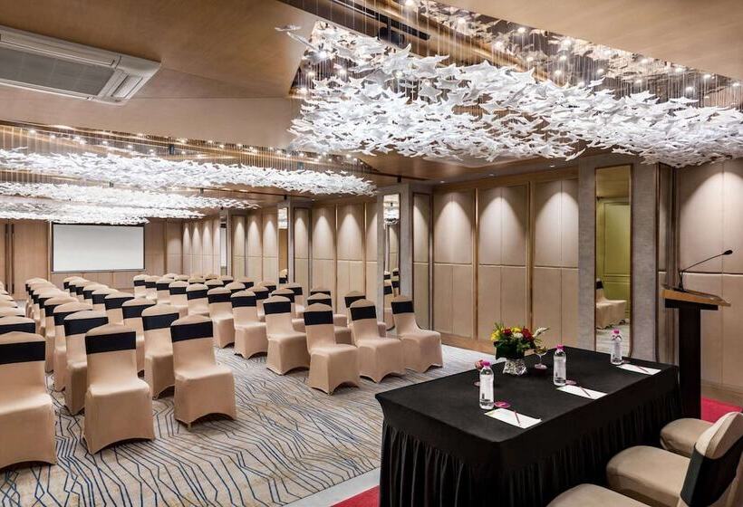 Hotel Ramada Encore By Wyndham Siliguri Sevoke Road