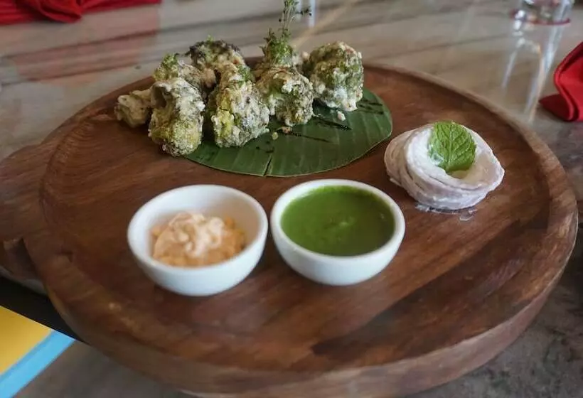 ホテル Ramada Encore By Wyndham Siliguri Sevoke Road