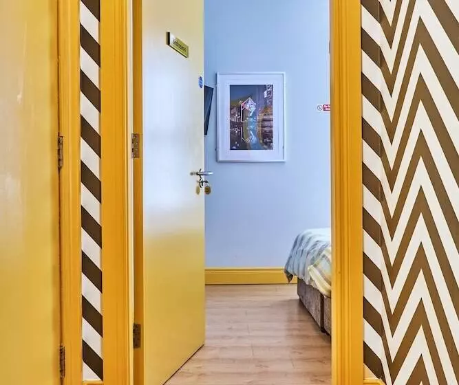 Majatalo Forty Four North