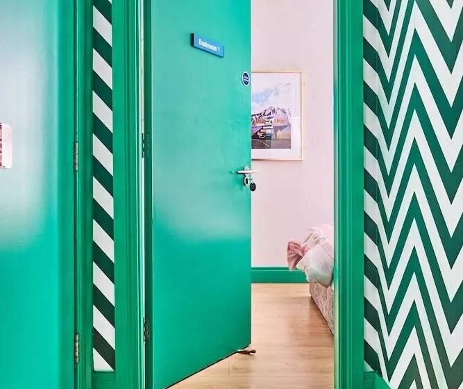 Majatalo Forty Four North