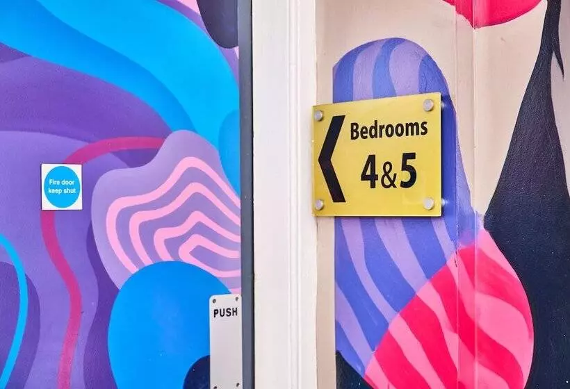 Majatalo Forty Four North