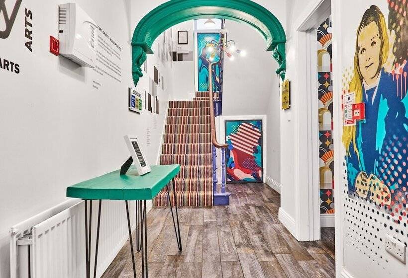 פנסיון Forty Four North