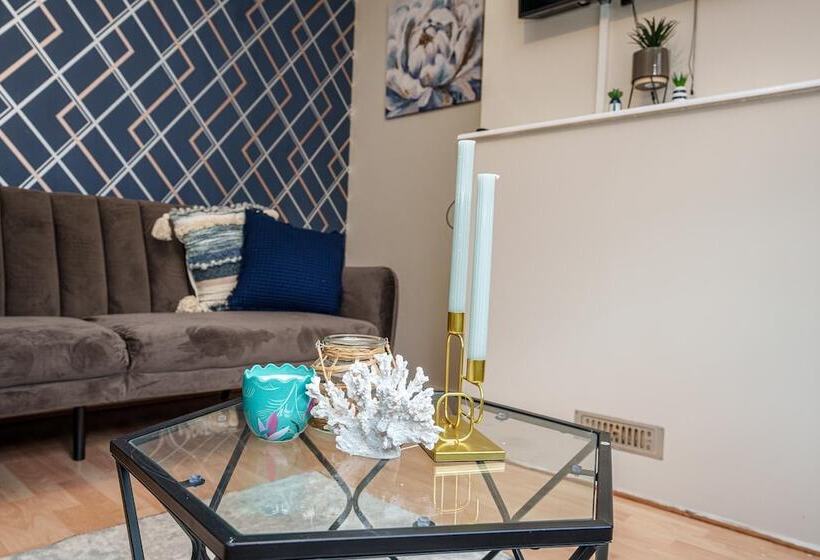 פנסיון Hucknall House