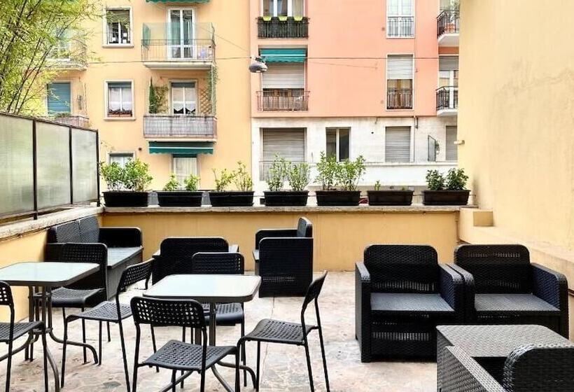 پانسیون Verona Enjoy