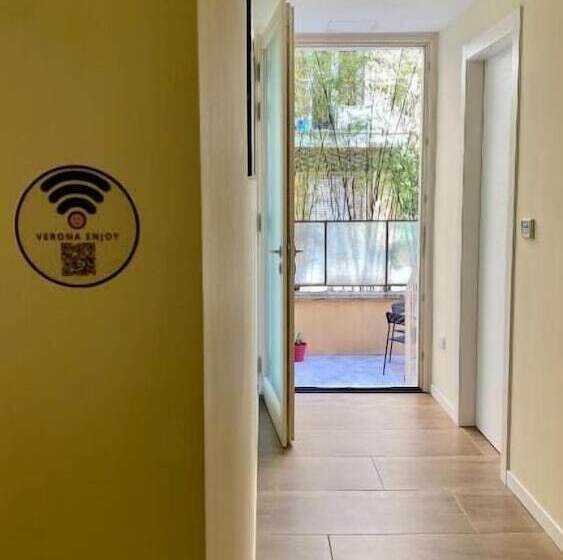 پانسیون Verona Enjoy