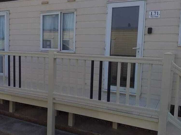 Remarkable 2 Bed Caravan In Ingoldmells