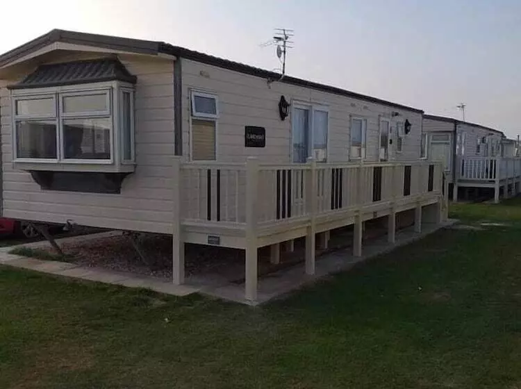 Remarkable 2 Bed Caravan In Ingoldmells