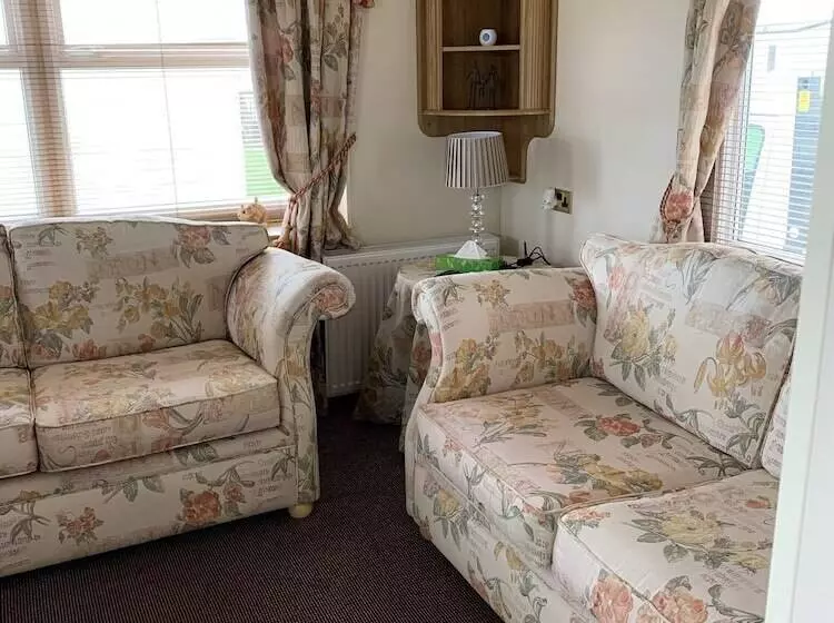 Remarkable 2 Bed Caravan In Ingoldmells