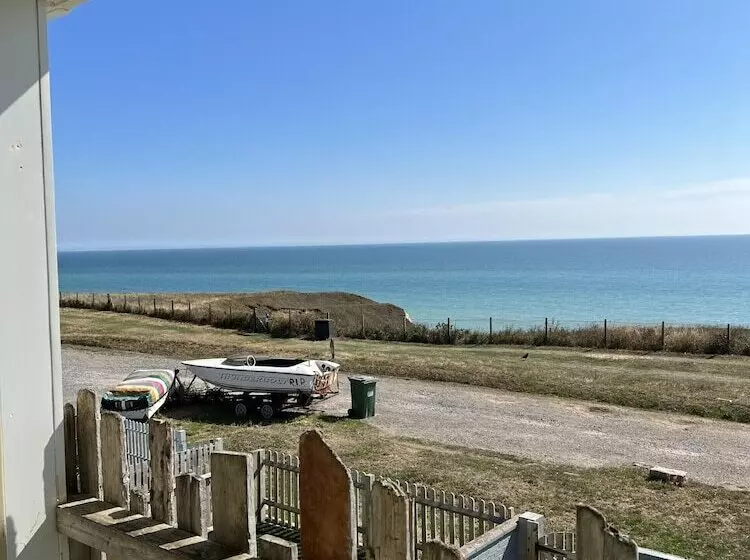 Sea Facing 2bd Terraced Home  Peacehaven