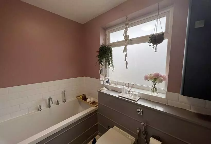 Sea Facing 2bd Terraced Home  Peacehaven