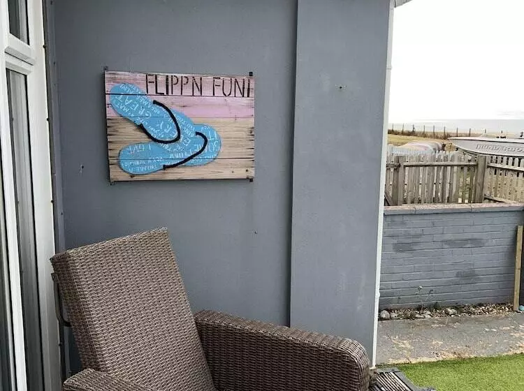 Sea Facing 2bd Terraced Home  Peacehaven