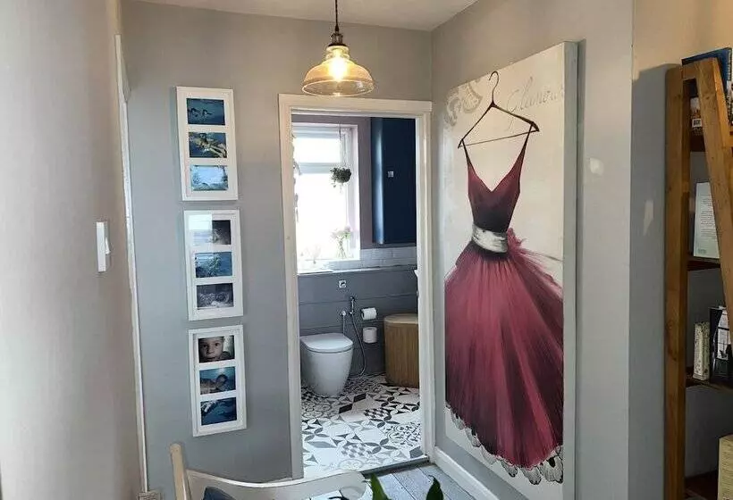Sea Facing 2bd Terraced Home  Peacehaven