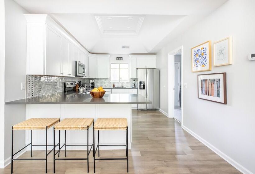 Sea Pine By Avantstay Private Modern Home Surrounded In Lush Greenery Close To Beach