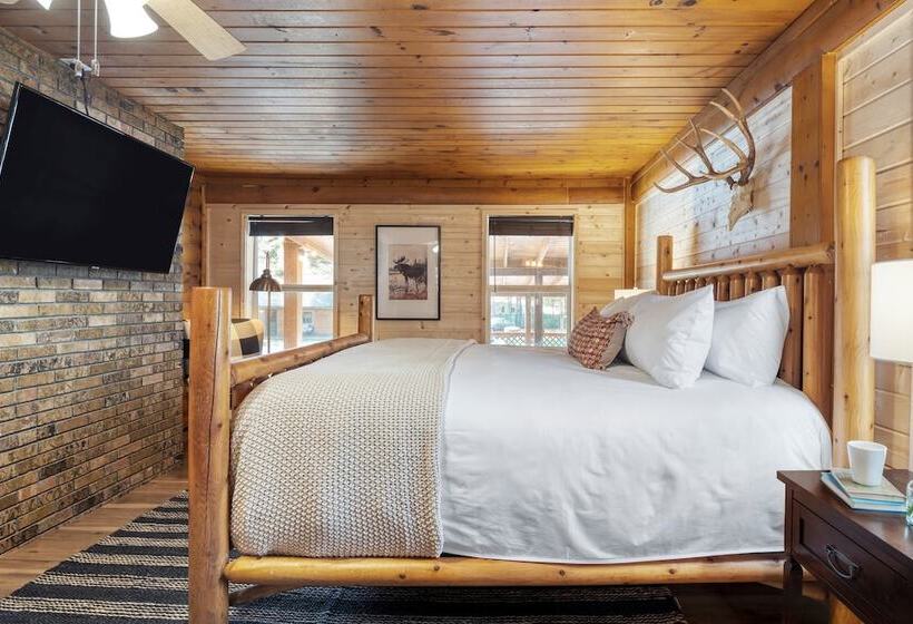 Sugar Cove By Avantstay Cabin By The River! W/ Hot Tub, Pool Table & Guest House!