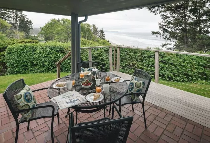 The Purcell House By Avantstay Surrounded In Lush Greenery W/ Large Yard & Ocean Views