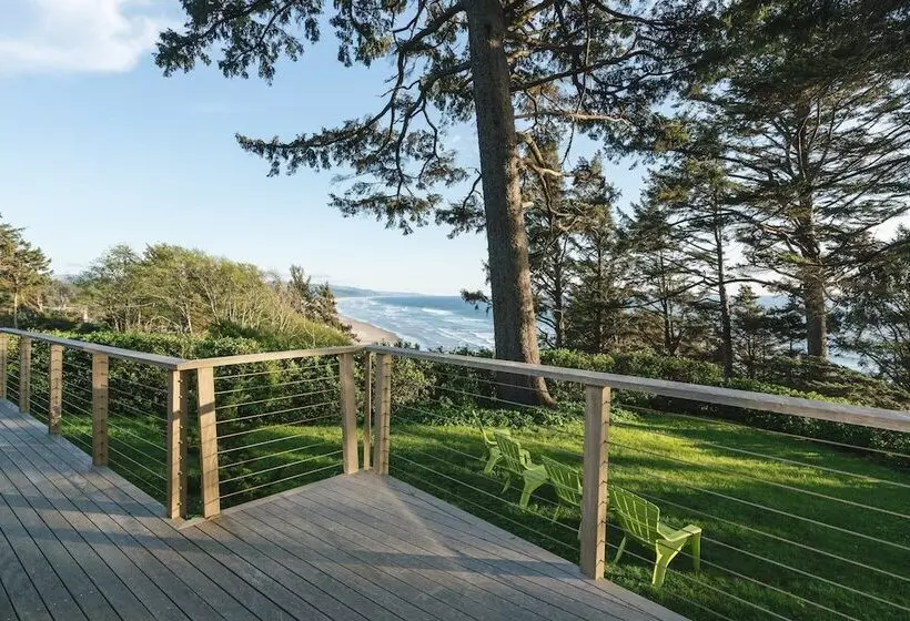 The Purcell House By Avantstay Surrounded In Lush Greenery W/ Large Yard & Ocean Views