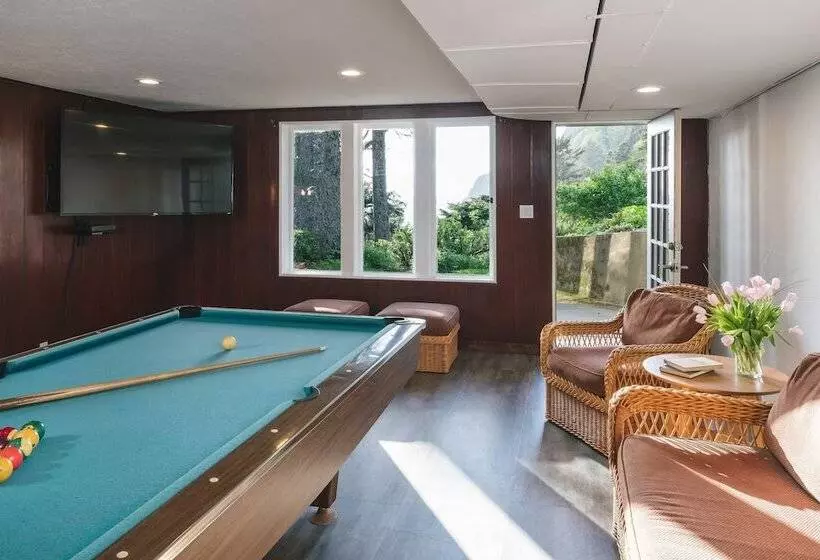 The Purcell House By Avantstay Surrounded In Lush Greenery W/ Large Yard & Ocean Views