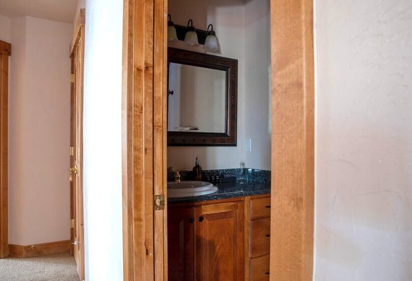 Zendo By Avantstay Serene Mountain Abode W/ Hot Tub & Views