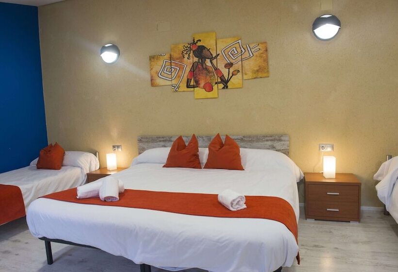 ユースホステル Casa Del Cigroner