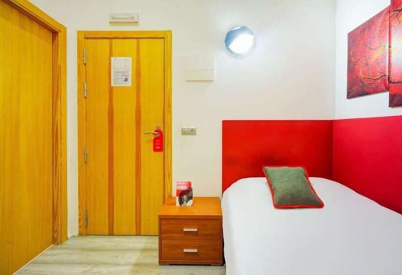 ユースホステル Casa Del Cigroner