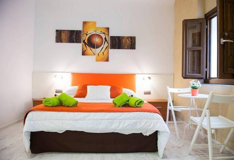 ユースホステル Casa Del Cigroner