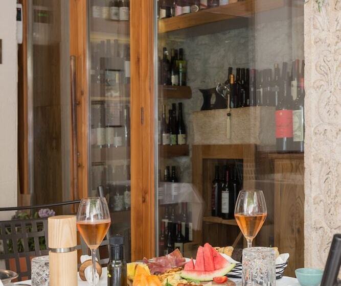 تختخواب و صبحانه Makarun Heritage Rooms