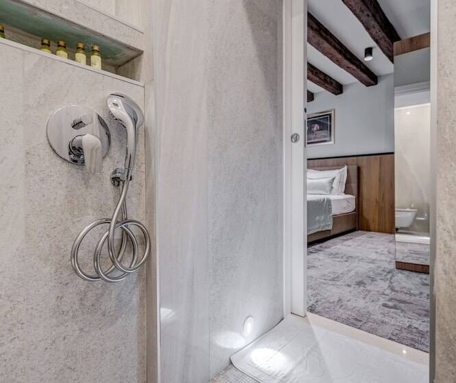 تختخواب و صبحانه Makarun Heritage Rooms