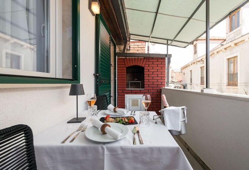 تختخواب و صبحانه Makarun Heritage Rooms