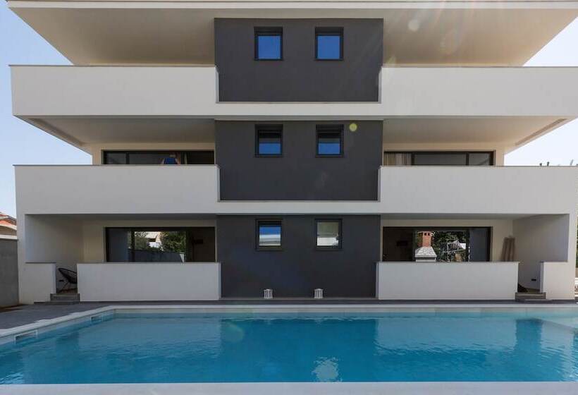 تختخواب و صبحانه Mirabilis Residence Ii