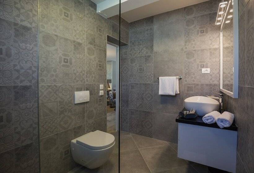 تختخواب و صبحانه Mirabilis Residence Ii