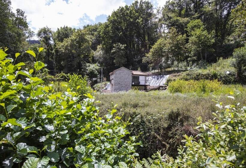 Remarkable 1 Bed Cottage In Arcos De Valdevez