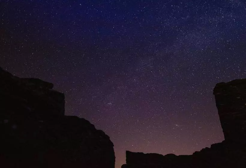 ホテル 13  Zaniah  Bell Tent Glamping Anglesey