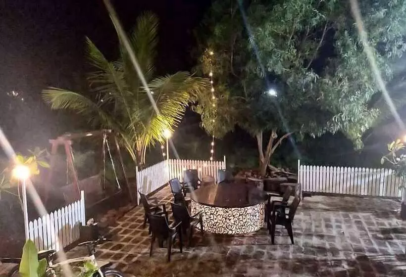 Hotelli Exotica Beach Retreats Diveagar