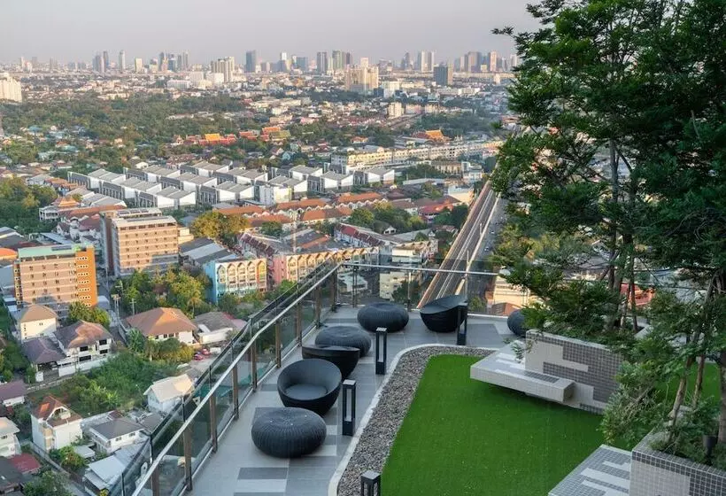 هتل Oakwood Suites Tiwanon Bangkok