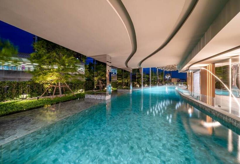 בית מלון כפרי Oakwood Suites Tiwanon Bangkok