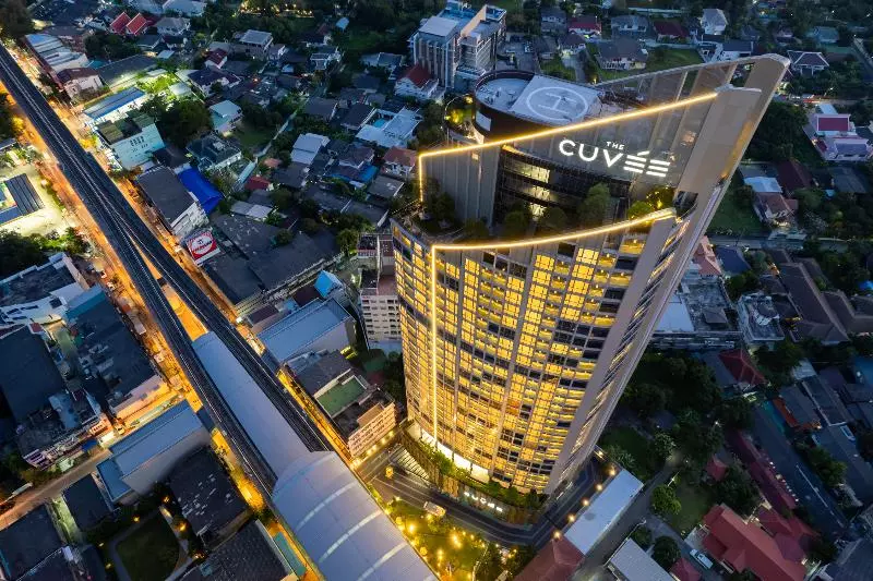 هتل Oakwood Suites Tiwanon Bangkok