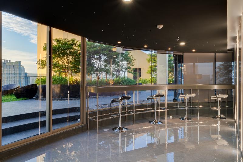 בית מלון כפרי Oakwood Suites Tiwanon Bangkok