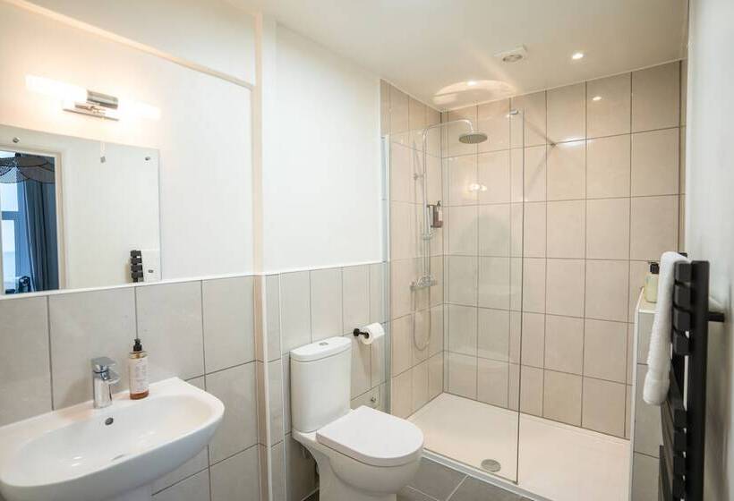 فندق Selina Margate