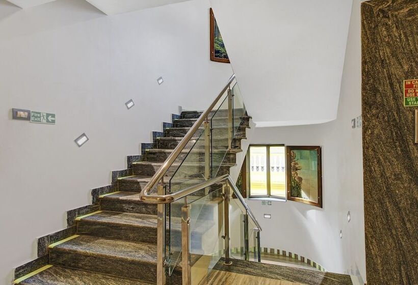 Hotel Treebo Majestic Palms, 2 Km From Colva Beach