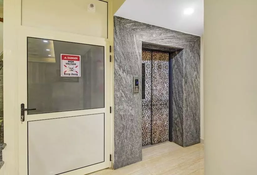 ホテル Treebo Majestic Palms, 2 Km From Colva Beach