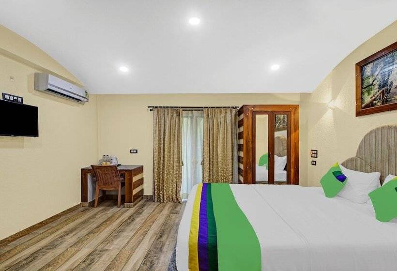 Hotel Treebo Majestic Palms, 2 Km From Colva Beach