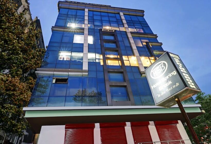 Hotel Treebo Spring Brook