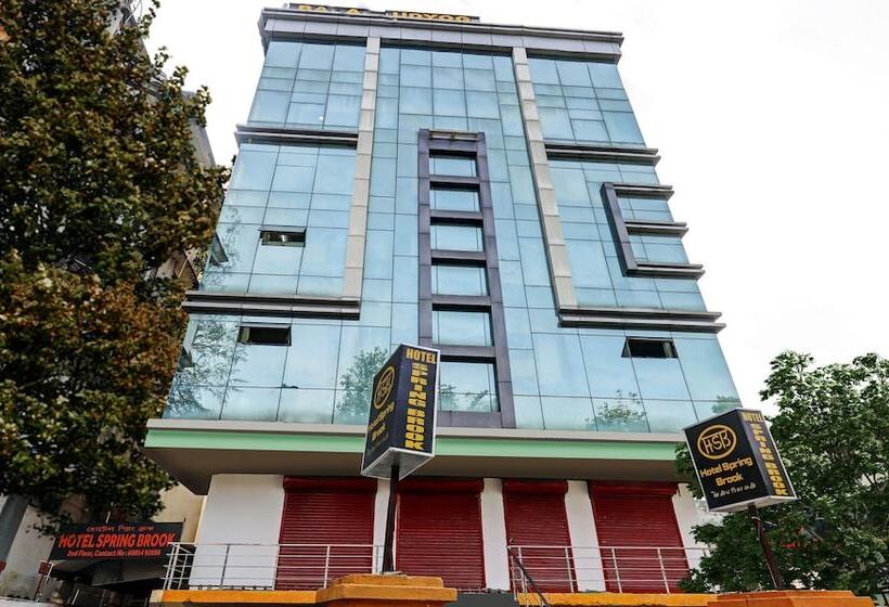 Hotel Treebo Spring Brook