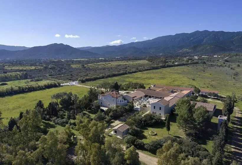 Hotelli Villa Cavalieri Country