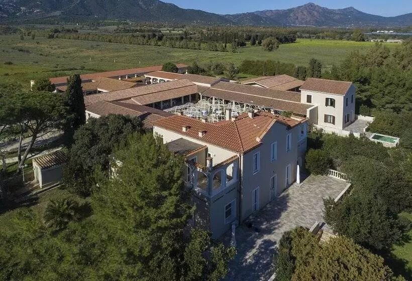 Hotelli Villa Cavalieri Country