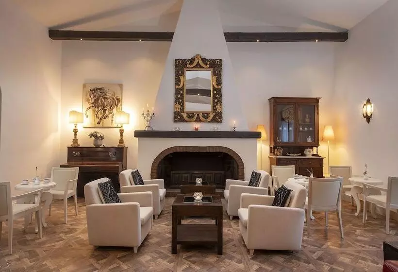 Hotelli Villa Cavalieri Country