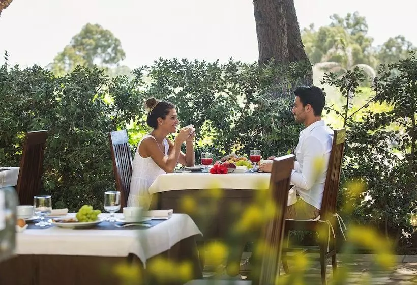Hotelli Villa Cavalieri Country