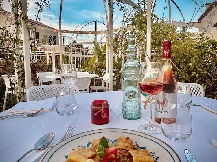 Hotelli Villa Cavalieri Country