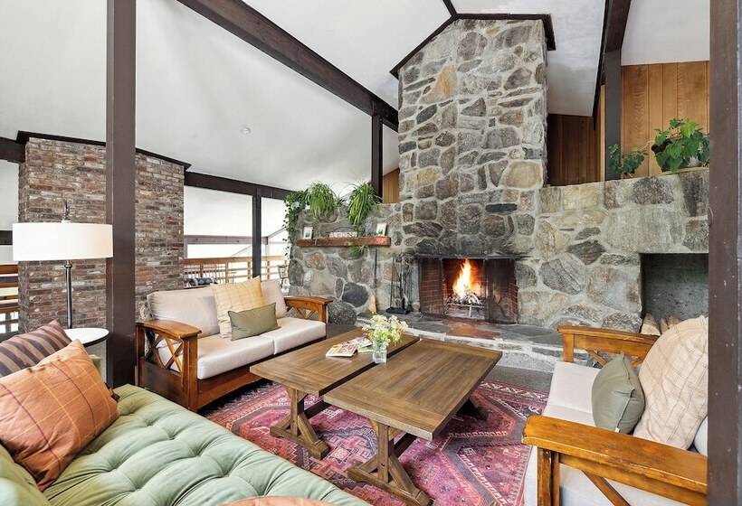 モーテル Mountaineer Inn