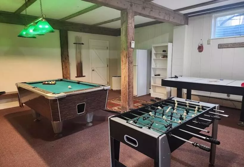 Motelli Mountaineer Inn